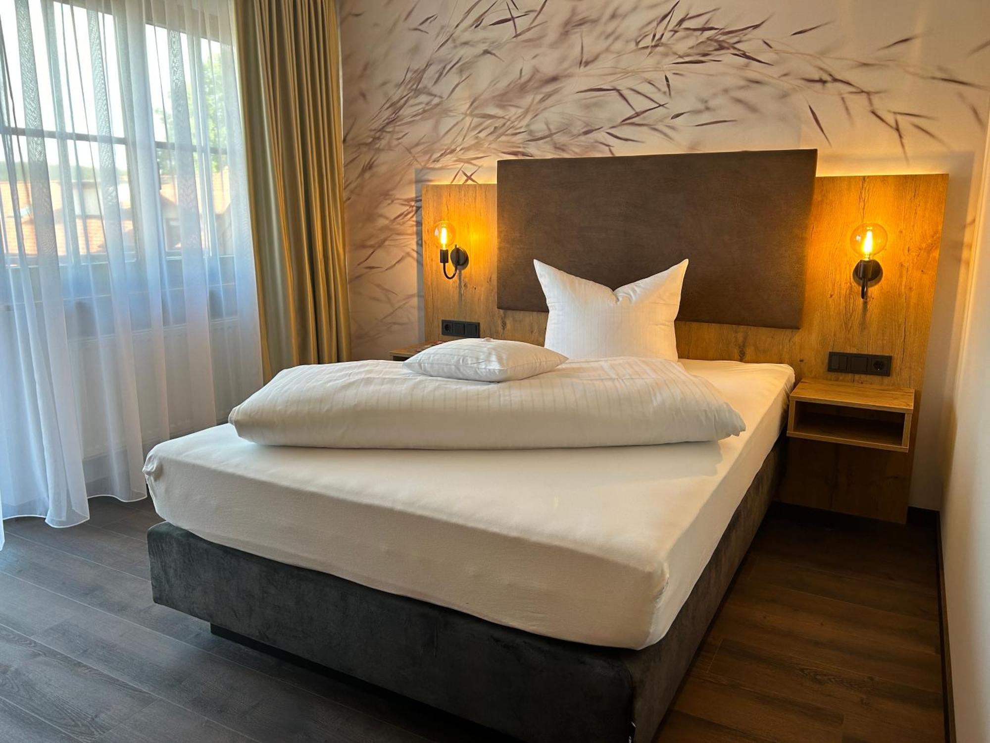 Hotel Schwaiger Glonn Экстерьер фото