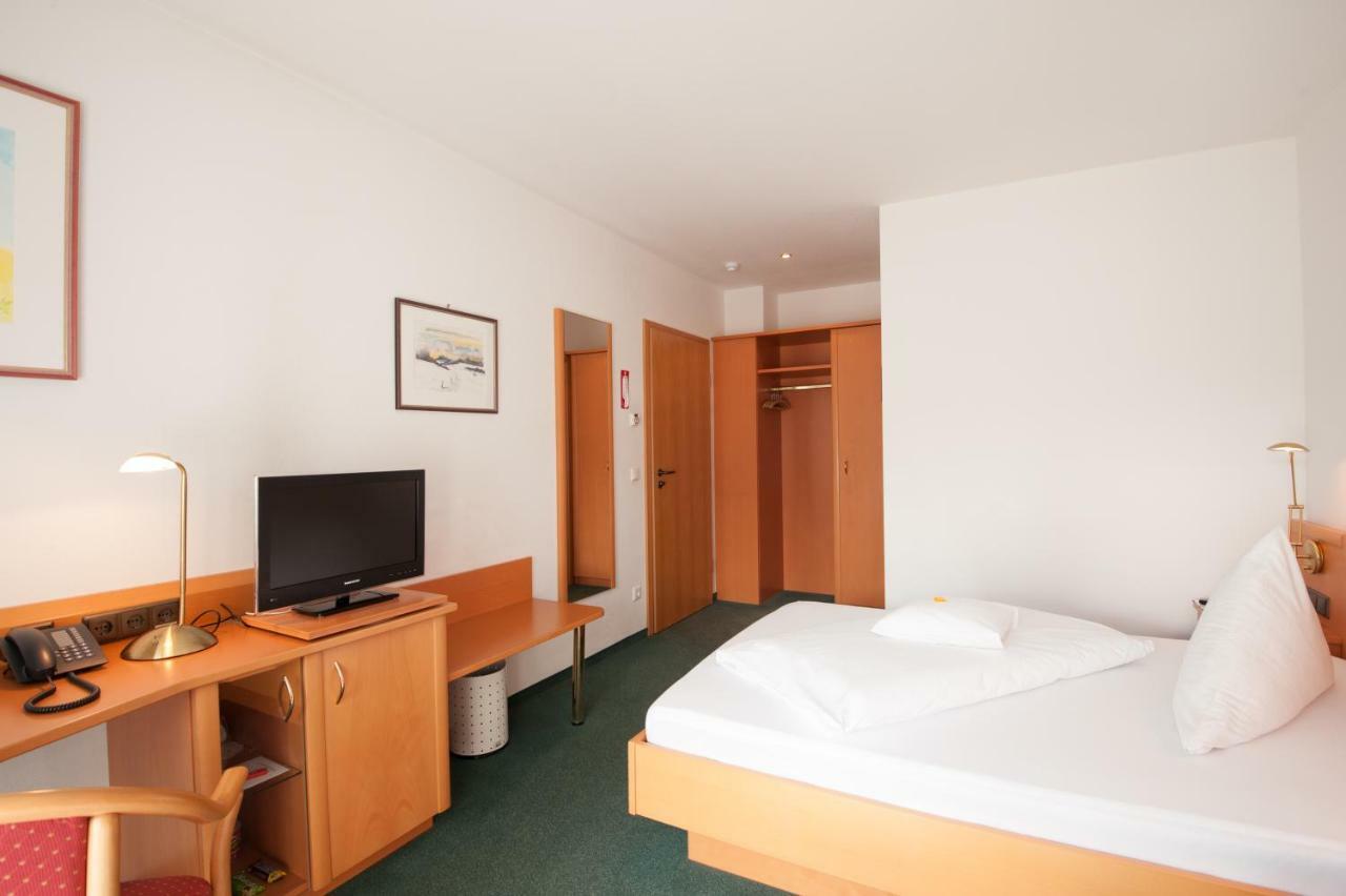 Hotel Schwaiger Glonn Экстерьер фото